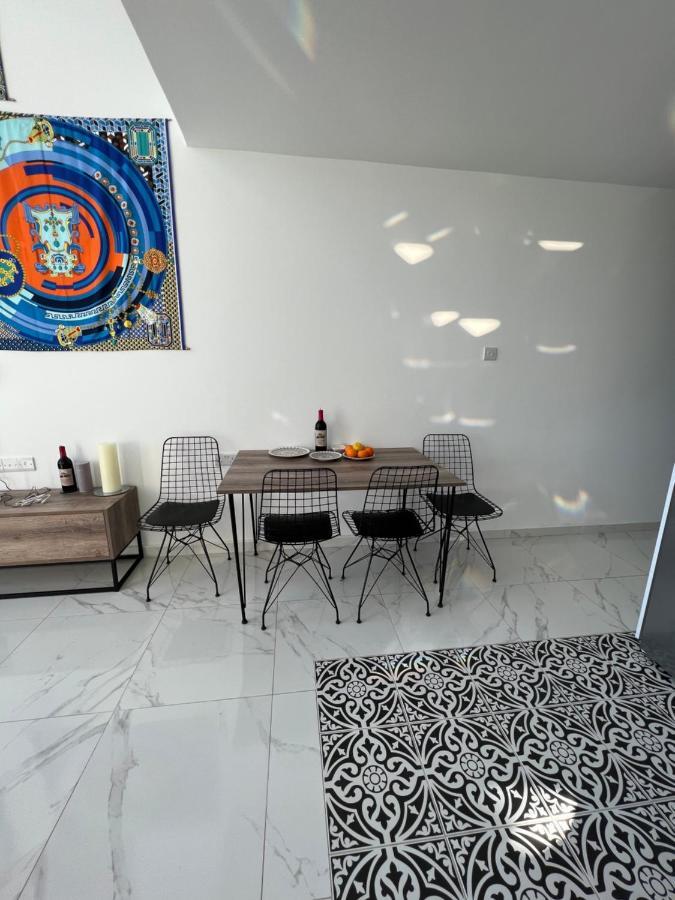 Hermes Penthouse Akanthou Exteriör bild