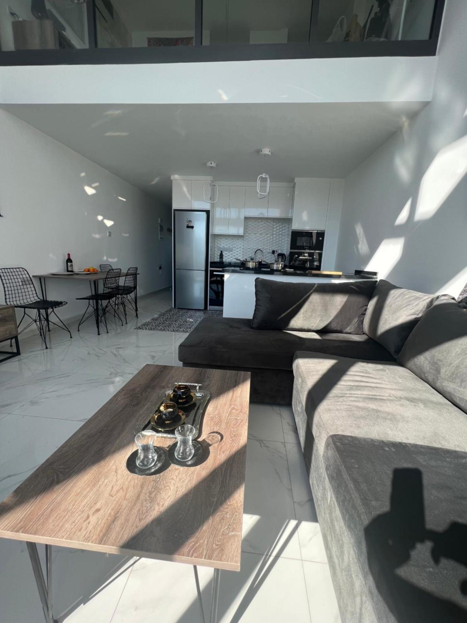Hermes Penthouse Akanthou Exteriör bild
